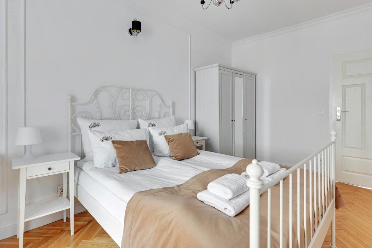 Dlugi Targ Street, Main Old Town & Riverside By Downtown Apartments غدانسك المظهر الخارجي الصورة