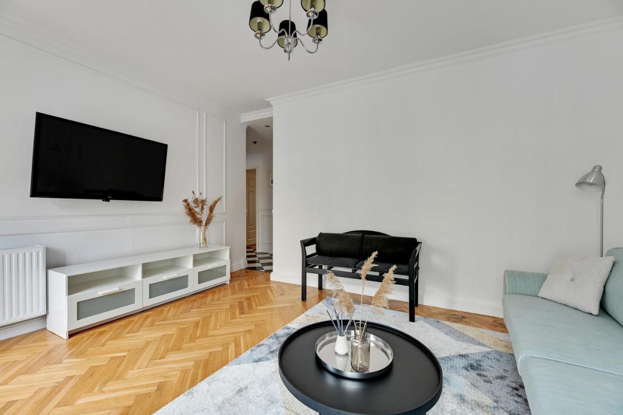 Dlugi Targ Street, Main Old Town & Riverside By Downtown Apartments غدانسك المظهر الخارجي الصورة