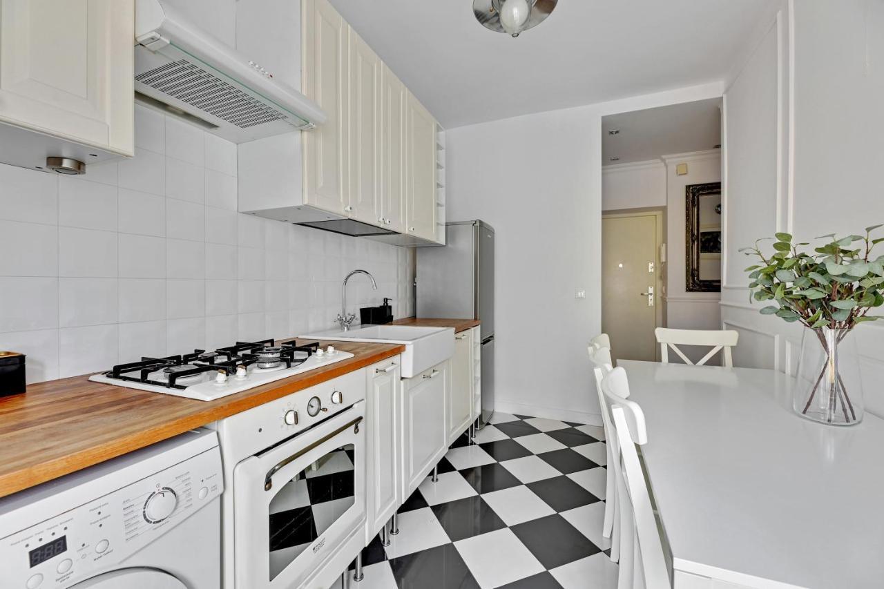 Dlugi Targ Street, Main Old Town & Riverside By Downtown Apartments غدانسك المظهر الخارجي الصورة